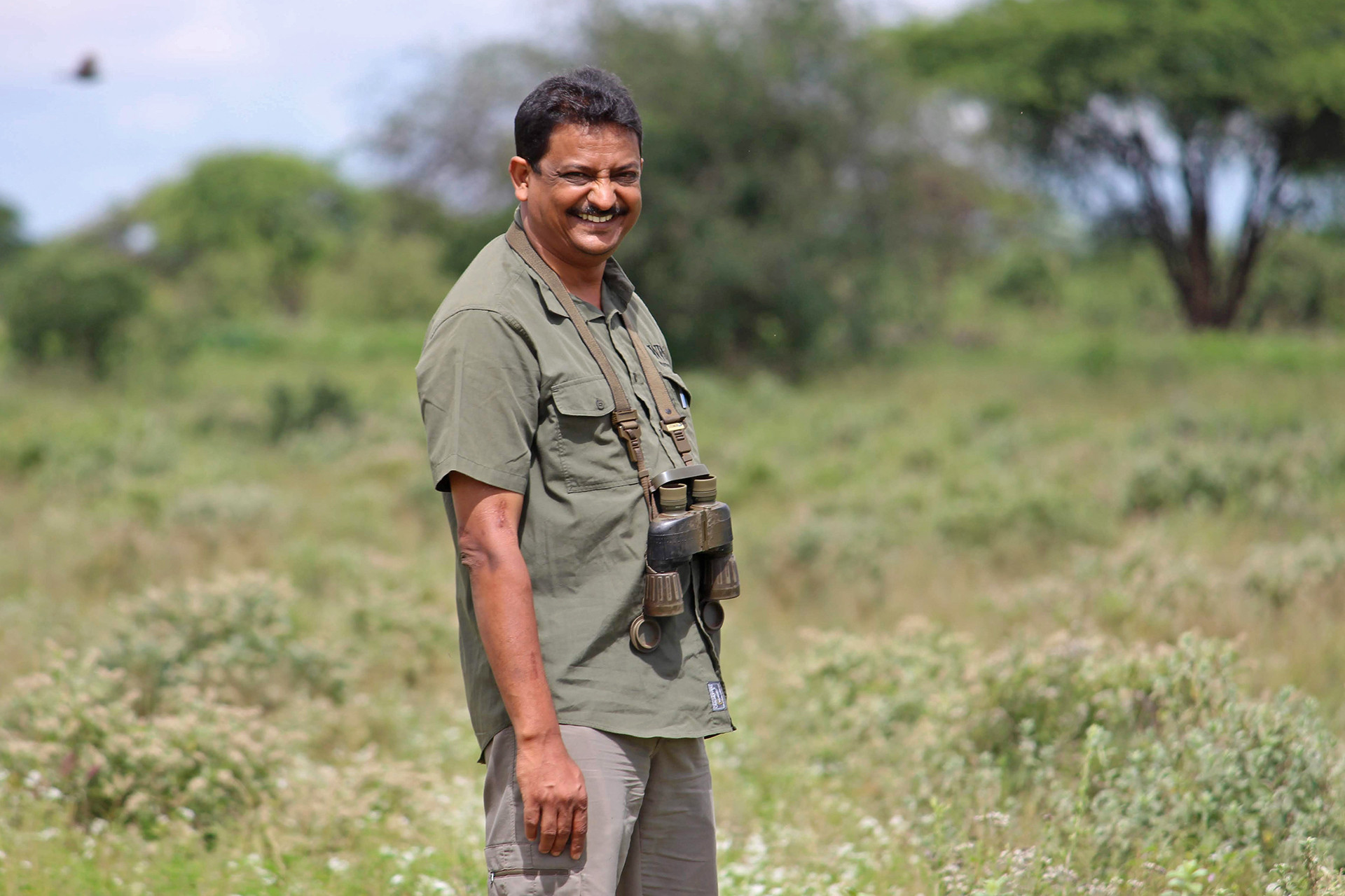 Sanjay gubbi - Paying Attention To The Rosette In India | Nature inFocus